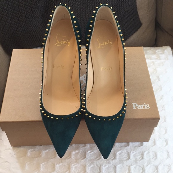 christian louboutin anjalina suede pumps